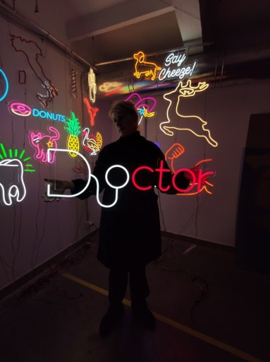 Zdjęcie oferty: Napisy Świetlne. Dekoracje Neon LED. Doctor