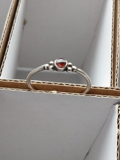 Zdjęcie oferty: Minimalistyczny pierścionek srebro 925 16,3mm