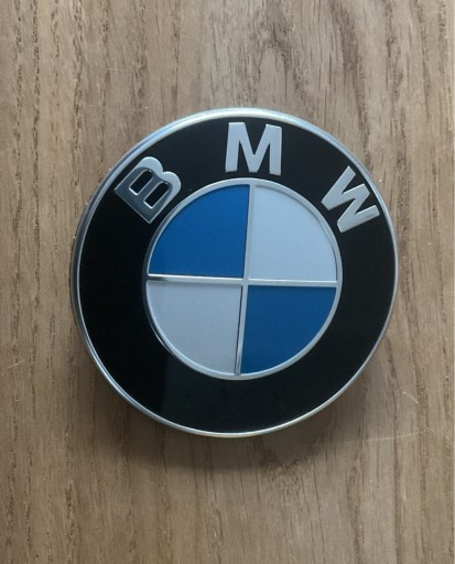 Zdjęcie oferty: Znaczek emblemat zderzak przód bmw 8219237