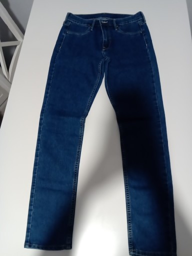 Zdjęcie oferty: Jeansy dziecięce H&M r 29