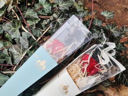 Zdjęcie oferty: Róża mydlana flower box Dzień Matki 40cm