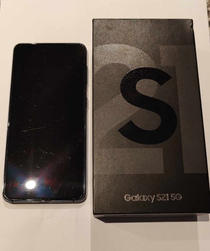Zdjęcie oferty: Samsung Galaxy S21 5G / 8