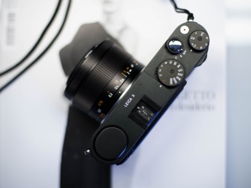 Zdjęcie oferty: Leica X (113) z futerałem