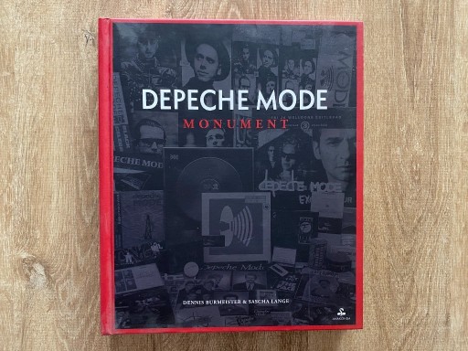 Zdjęcie oferty: Depeche Mode - Monumet - książka 2013