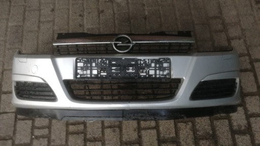 Zdjęcie oferty: Zderzak przód Opel Astra H / III / 3 -srebrny Z157