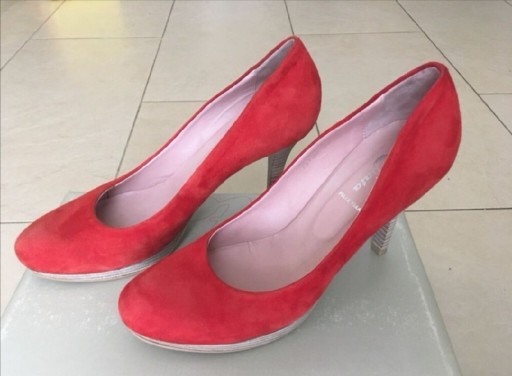 Zdjęcie oferty: BATA, szpilki czerwone, skórzane buty na obcasie