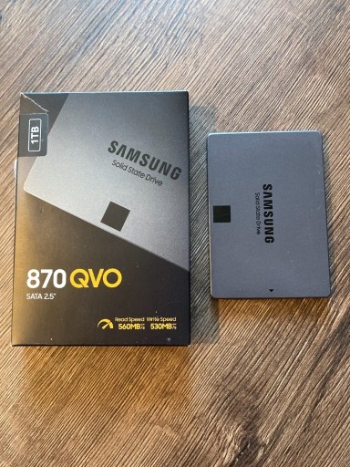 Zdjęcie oferty: Dysk SSD Samsung QVO 870 1TB SATA