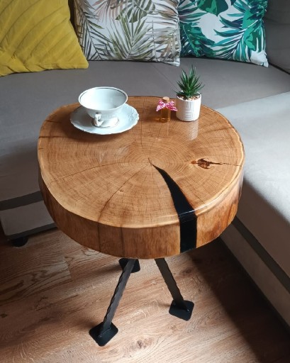 Zdjęcie oferty: Wyjątkowy stolik kawowy z plastra dębu żywica 