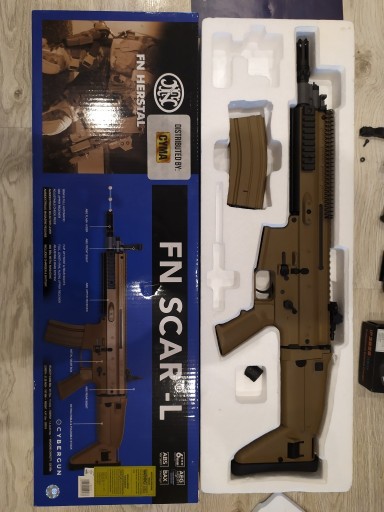 Zdjęcie oferty: Scar FN-L oraz kilka rzeczy do asg w stanie nowym