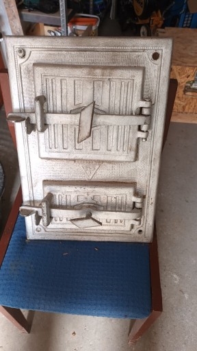 Zdjęcie oferty: drzwiczki żeliwne do stojaka