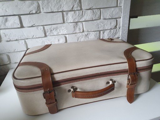 Zdjęcie oferty: Stara walizka retro vintage PRL