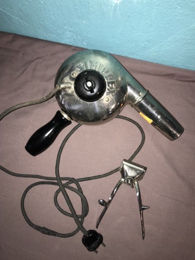 Zdjęcie oferty: Suszarka do włosów simplex