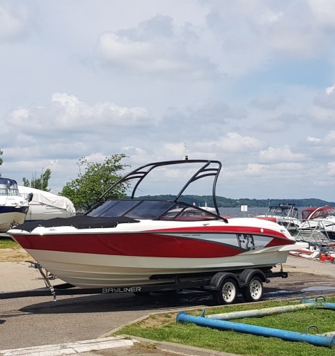 Zdjęcie oferty: Sprzedam Bayliner f-23 Flight 5,7 MPI Bravo3