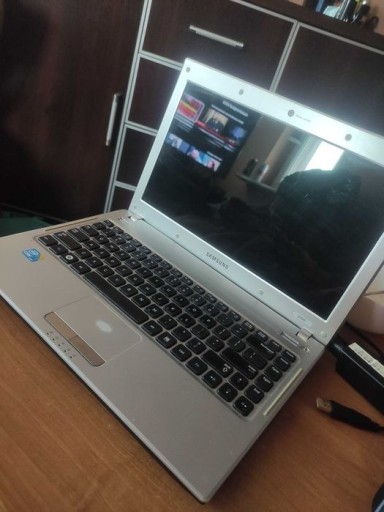 Zdjęcie oferty: Laptop SAMSUNG Q330