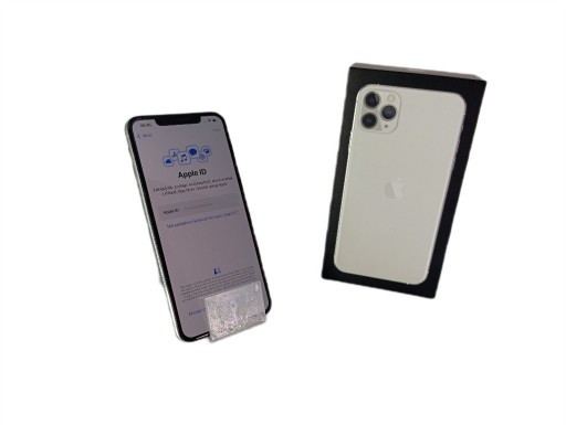 Zdjęcie oferty: Smartfon Apple iPhone 11 Pro Max 4 GB / 512 GB 4G (LTE) srebrny