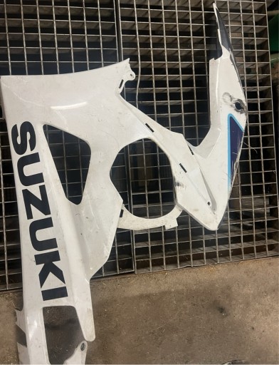 Zdjęcie oferty: Suzuki Gsxr 1000 k5 boczek owiewka