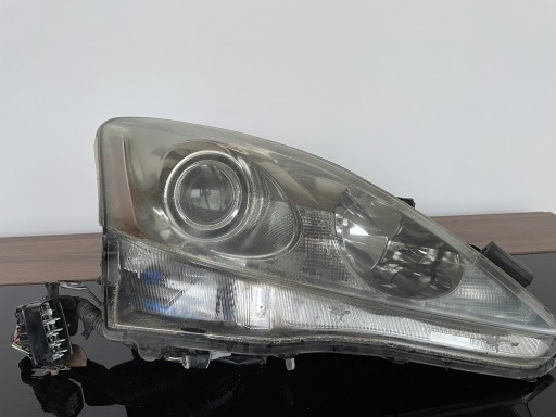 Zdjęcie oferty: LEXUS IS 250 220D Lampa, reflektor, xenon EU prawa