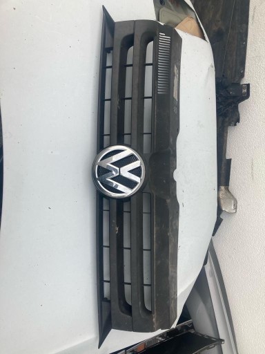 Zdjęcie oferty: Gril atrapa VW T5 lift 7E0853653