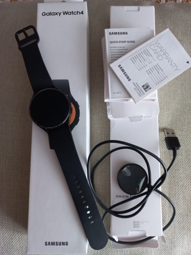 Zdjęcie oferty: Smartwatch Samsung Galaxy Watch 4 (R870) czarny