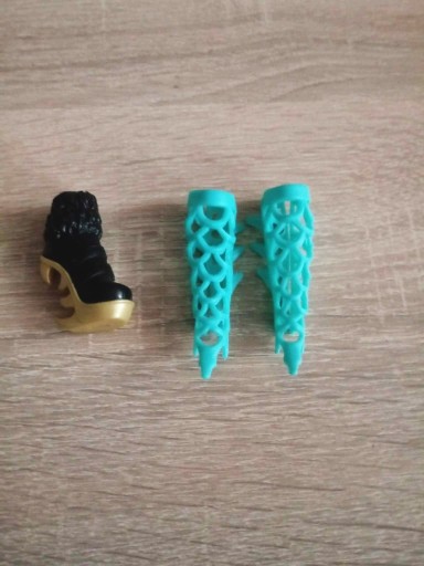 Zdjęcie oferty: Dodatki buty dla lalek Monster High Clawdeen MH