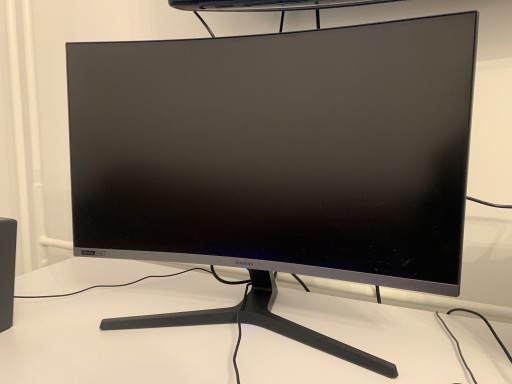 Zdjęcie oferty: Monitor Samsung C27RG50   27” (LC27RG50FQRXEN