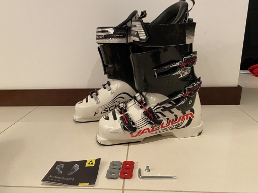 Zdjęcie oferty: buty narciarskie Fischer Vacuum 130
