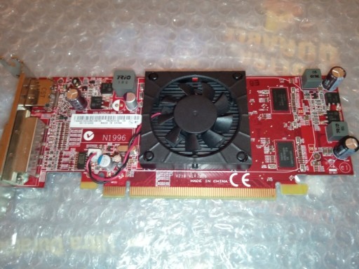 Zdjęcie oferty: 2 Karty Radeon Seria HD 7000 / HD 5000