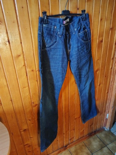 Zdjęcie oferty: Jeansy męskie Levi Strauss (r.30/32)