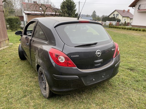 Zdjęcie oferty: Klapa zderzak tył Z22C opel corsa D 3 drzwi 