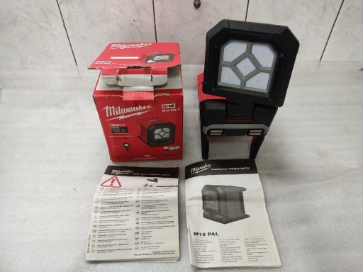 Zdjęcie oferty: Reflektor/Lampa Aku Milwaukee M18 PAL 1500 lumenów