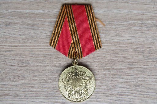 Zdjęcie oferty: Medal 60-lecia zwycięstwa w II Wojnie Światowej