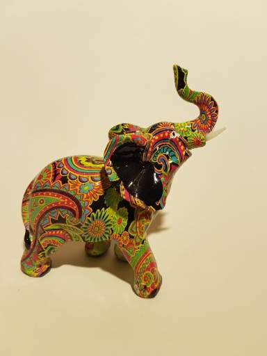 Zdjęcie oferty: Słoń  - dekoracyjna figurka ceramiczna. 