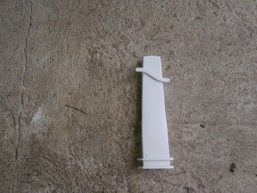 Zdjęcie oferty: Kanał odpływowy zamrażarki lodówki Electrolux ERB2941 gumowy