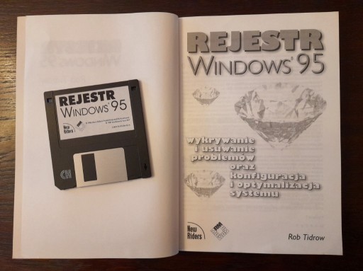 Zdjęcie oferty: Rejestr Windows 95 - Tidrow - książka + dyskietka