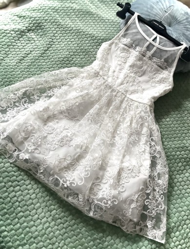 Zdjęcie oferty: NOWA biała koronkowa sukienka, na komunię - z USA