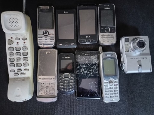 Zdjęcie oferty: Telefony na części