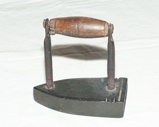 Zdjęcie oferty: Stare żelazko Datowane 1827