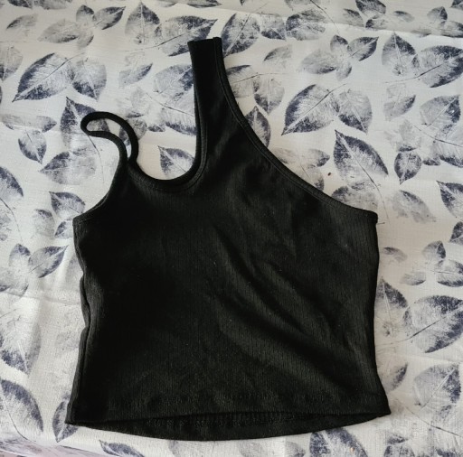 Zdjęcie oferty: Top czarny Bershka rozm.S