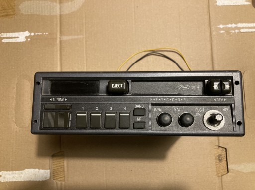 Zdjęcie oferty: FORD RADIOMAGNETOFON SAMOCHODOWY SOUND 2000