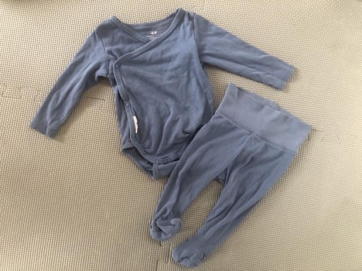 Zdjęcie oferty: Komplet H&M 68 - body kopertowe, półśpiochy