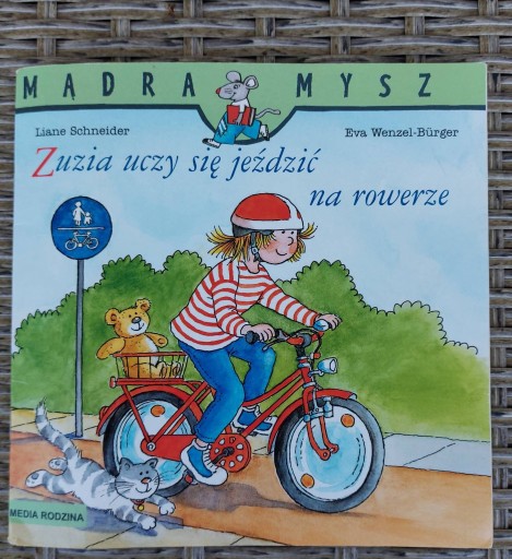 Zdjęcie oferty: Zuzia uczy się jeździć na rowerze - Mądra mysz