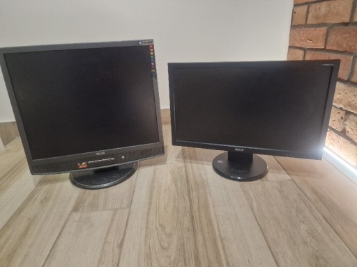 Zdjęcie oferty: Dwa monitory Asus i Acer sprawne 17" i 19"