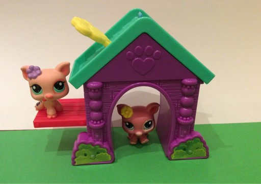 Zdjęcie oferty: LittlestPetShop Figurki świnki + domek
