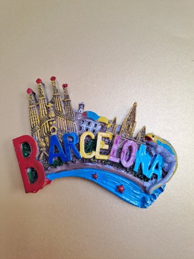 Zdjęcie oferty: Magnes na lodówkę Barcelona