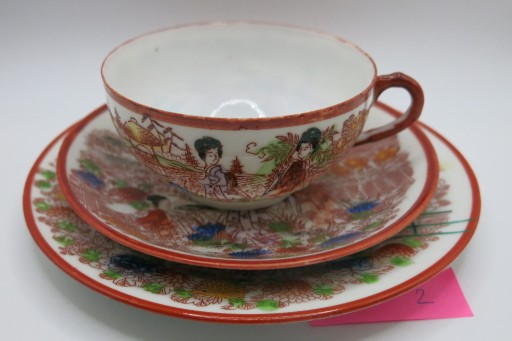 Zdjęcie oferty: Filiżanka japońska cienka porcelana Gejsze TRIO 