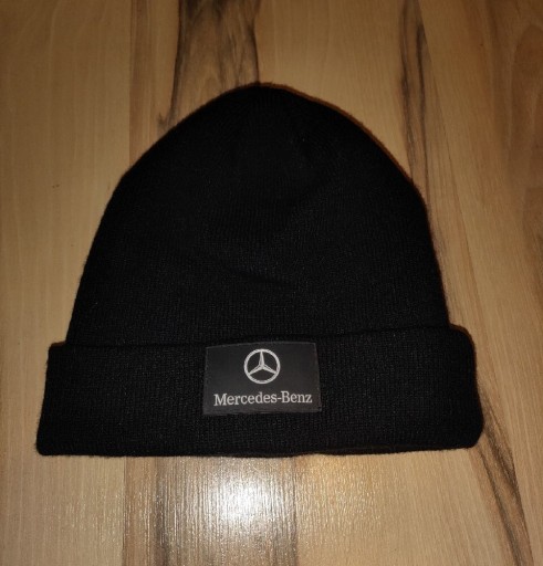 Zdjęcie oferty: Mercedes Benz czapka zimowa męska czarna 