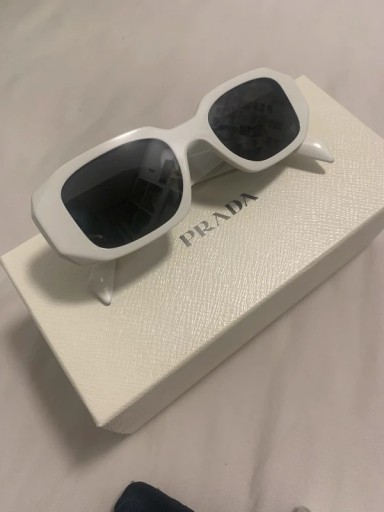 Zdjęcie oferty: Okulary Prada Symbole Białe