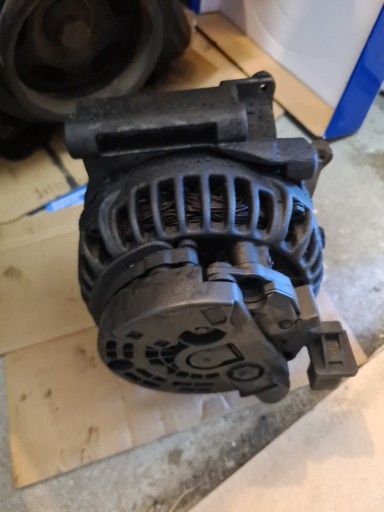 Zdjęcie oferty: Alternator 2.2 cdi 150KM