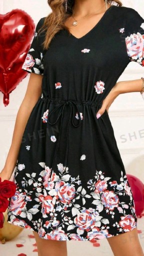 Zdjęcie oferty: Sukienka w kwiaty XL