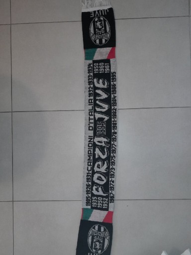 Zdjęcie oferty: SZALIK JUVENTUS DWUSTRONNY FORZA JUVE 1995